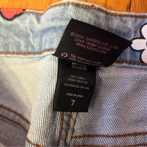 Hello Kitty Outfit Sweater small Jean size 7 junior - Picture 4 of 8